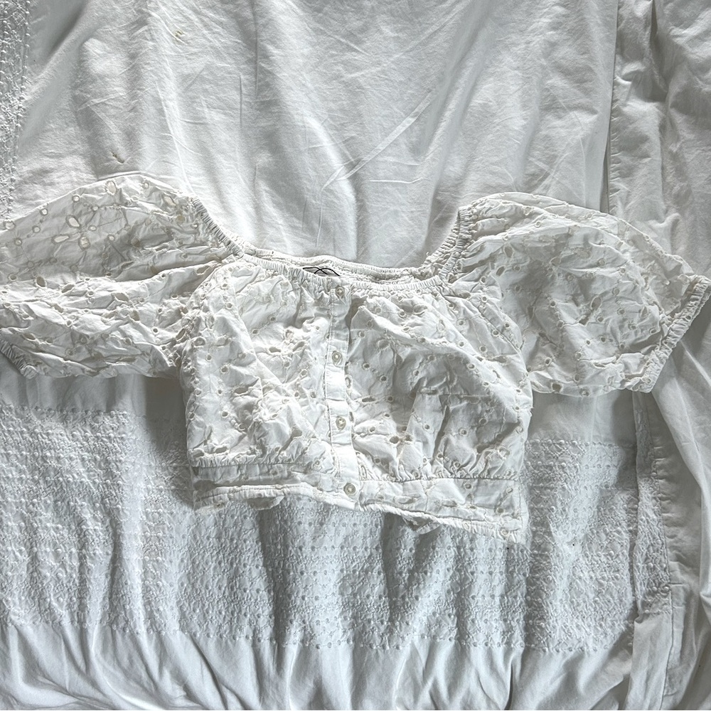 Zara White Embroidered Crop Top